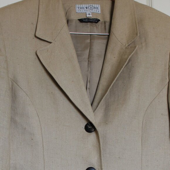 Fitted Linen Blazer - Picture 1 of 5